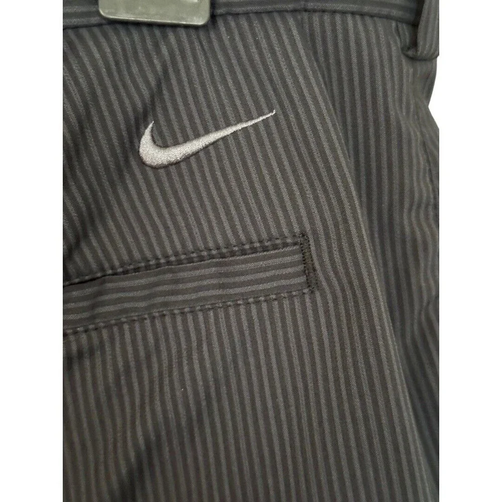 Nike Golf Pants Men's Size 36X32 Black Gray Striped Flat Front Chino DRI-FIT